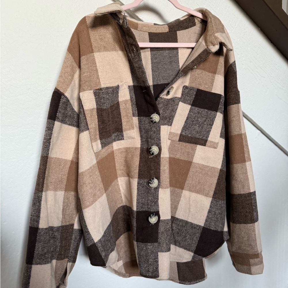 Plaid Button-Up Women’s Shacket